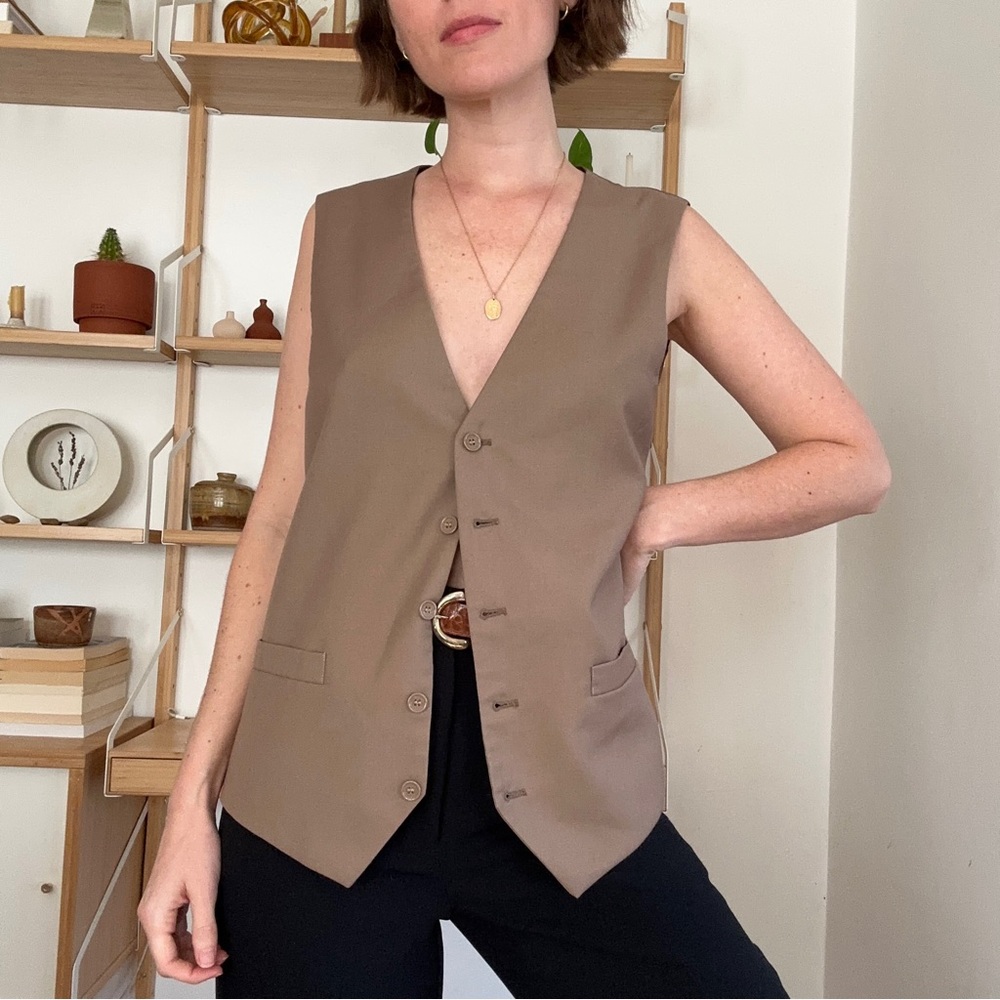 *last chance - make an offer* Camel Vest Size Large